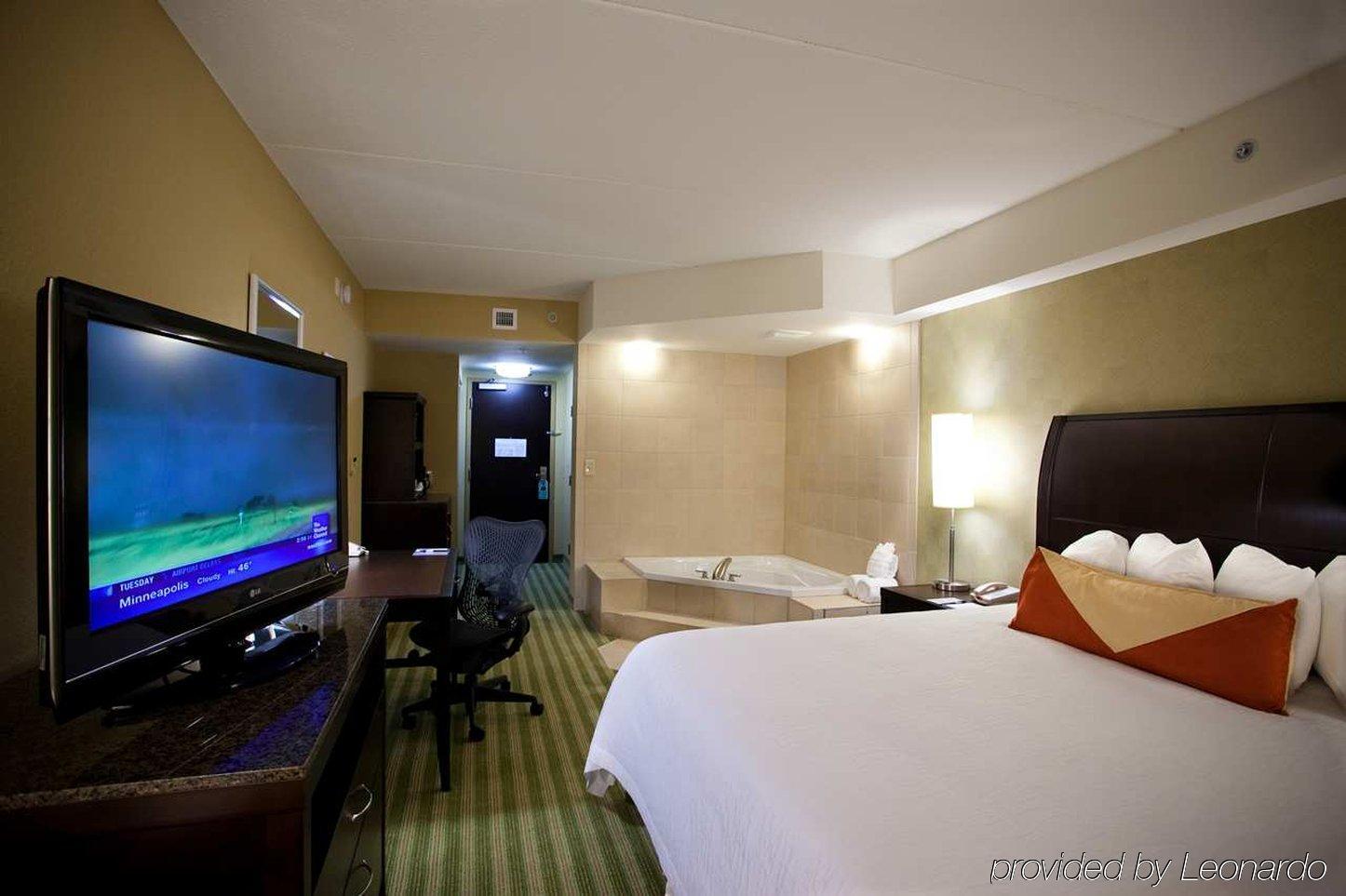 Hilton Garden Inn Nashville/Franklin-Cool Springs Rum bild
